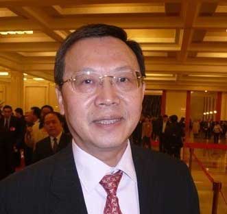 中海董事会主席:房产税试点比取消预售制可行