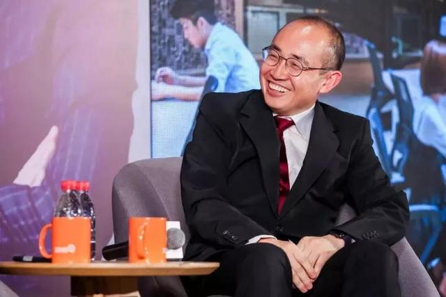 白岩松:手机不离手的民族是没希望的!潘石屹:我