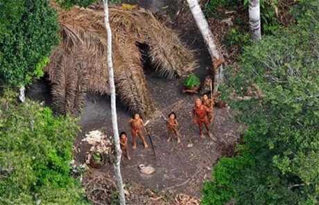 亚马逊丛林中的原始部落资料图