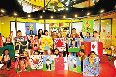 中加友好美术营少年宫展出作品