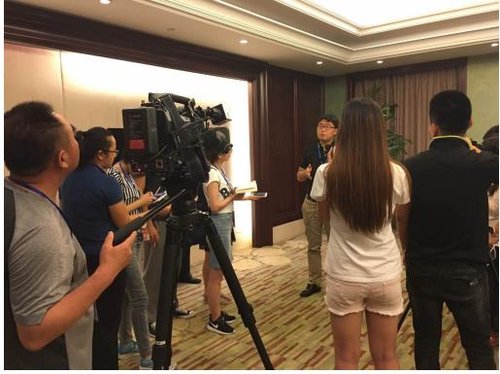 美菜于“互联网+”新农民创业创新大会答记者问