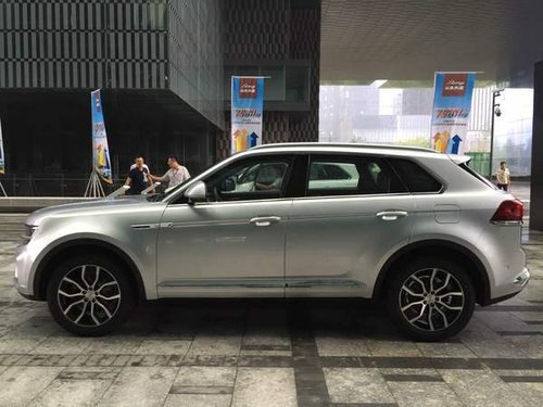 众泰大迈X7实车图曝光 或于年内上市