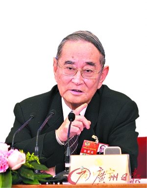 厉以宁称买房1年内卖可征重税 税按年次递减(