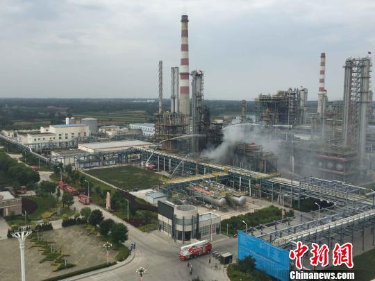 中石油庆阳石化公司常压装置事故 4人受伤(图)