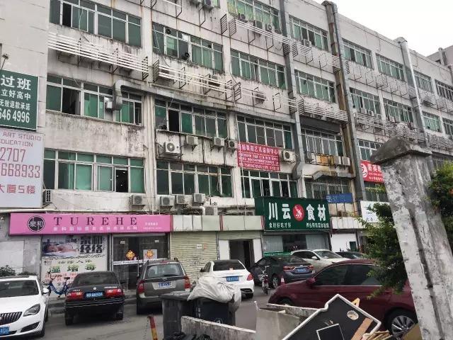 赵薇和她背后的隐秘富豪 一场普通饭局结识马云