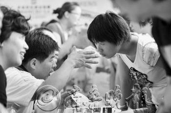 专科高职抢生源猛打就业牌