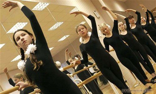 探秘!<em>俄罗斯少女</em>军校 组图_新闻滚动_大成网_