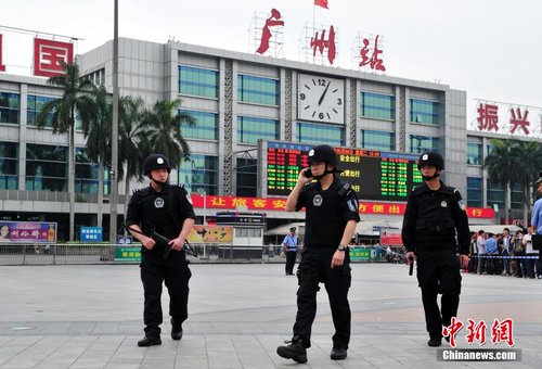 广州火车站发生持刀砍人事件6人受伤