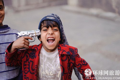 实拍也门持枪佩刀的男人 组图