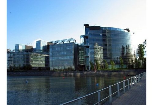 诺基亚英雄气短 因资金不足变卖总部大楼