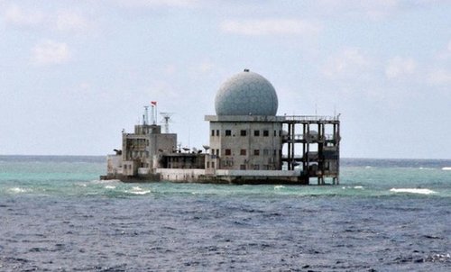 中国渔船船队抵达南沙渚碧礁(现场图片)