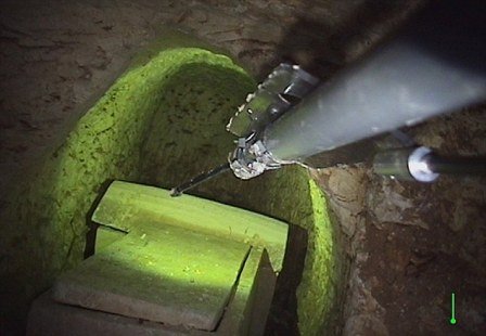 耶路撒冷古墓中发现刻有复活铭文骨灰瓮