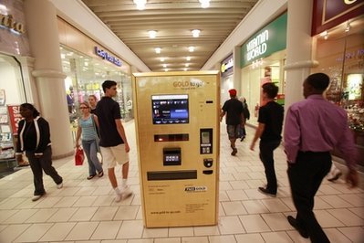 美商场安装黄金贩卖机 买黄金也自动化