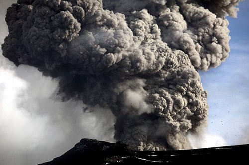 冰岛火山灰再次南下+英国关闭部分空域