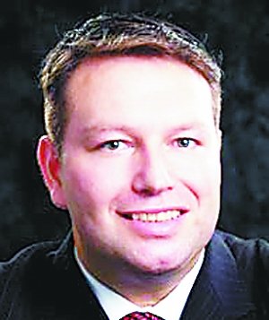 GDP每年在增长说明什么_中国gdp增长图(2)