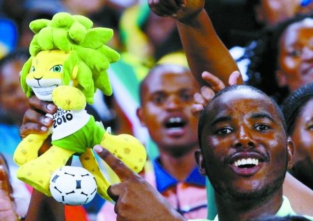 义乌制造商卖国旗赚千万:世界杯不只是蝇头小