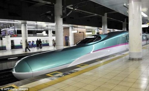日本最新高速列车投入运营