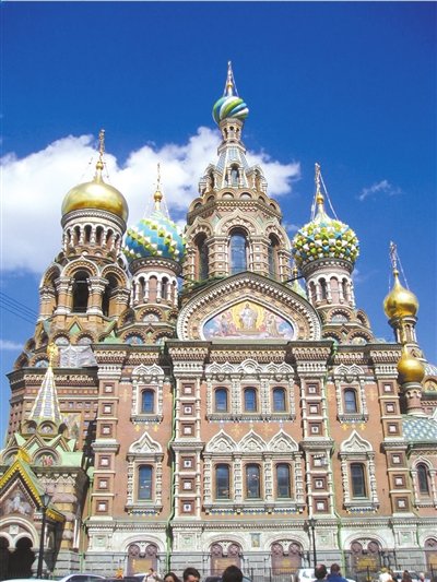 俄罗斯的传统建筑古朴而富有质感.凯撒旅游供图