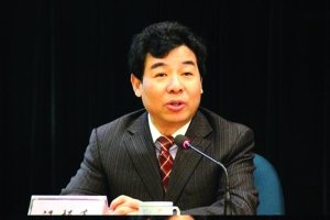 南京官员家庭作业:卫生局长挂号商务局长逛商