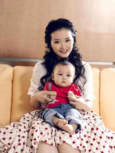 王艳之所以能够顺利嫁入豪门,最大的原因是王艳的婆婆很喜欢她