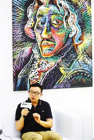 罗中立介绍自己的创作. 主办方供图