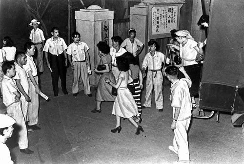 二战后日本是如何扫黄_财经_腾讯网