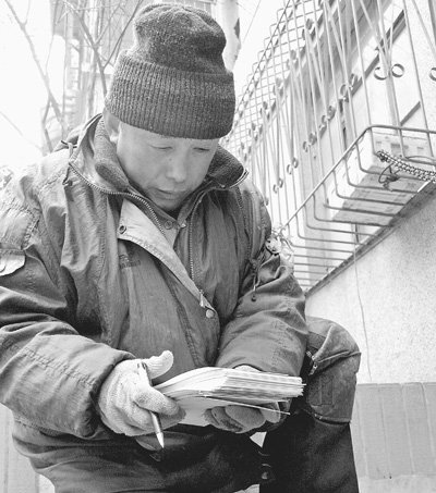 济南一小区跑冒滴漏自来水 两年欠下60万元水