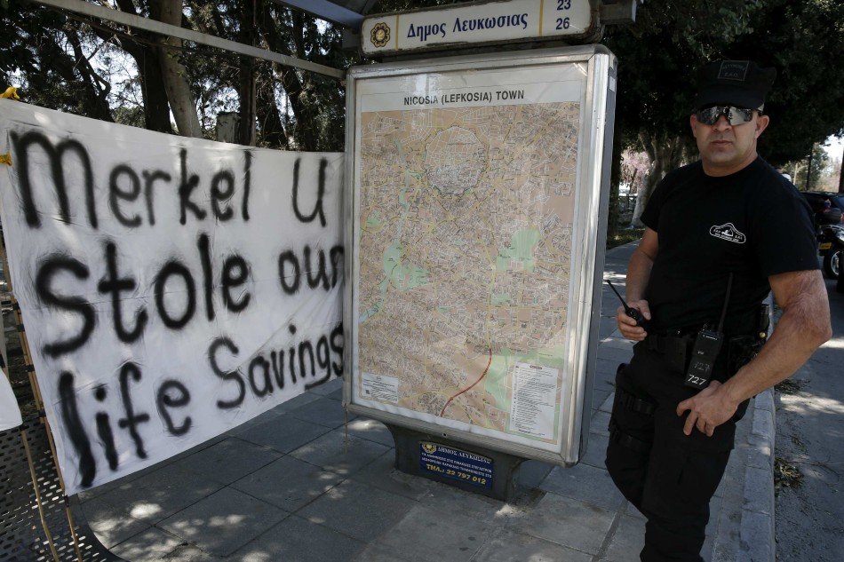 欧债危机袭向塞浦路斯--新疆网--新疆门户