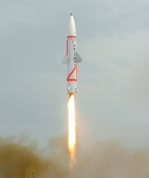 印度\大地\-2型短程弹道导弹试射失败