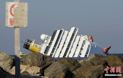 意大利游轮触礁事故已致5人死亡 中国籍游客安