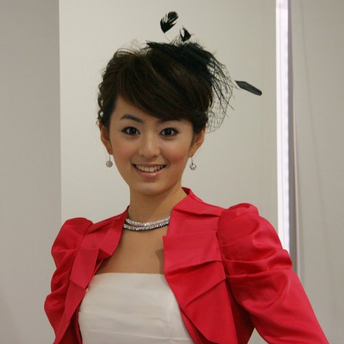 组图:股市天天向上主持人孙睿琦定妆照曝光