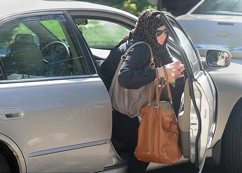 美国爆炸案嫌犯妻子被洗脑 皈依伊斯兰教21