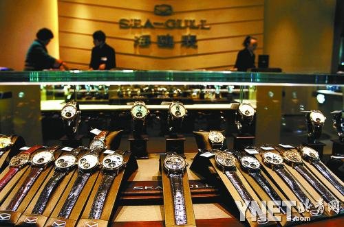 海鸥168万天价表两年只卖出两块 国产奢侈品难