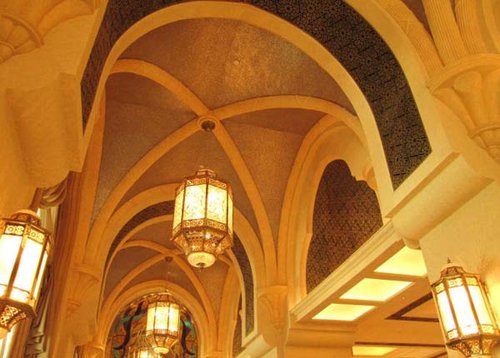 看看遍地是黄金的阿联酋