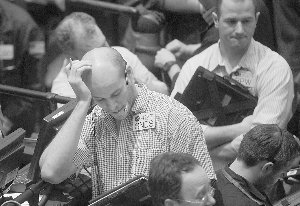 白银暴跌风险释放 短期获利了结走为上