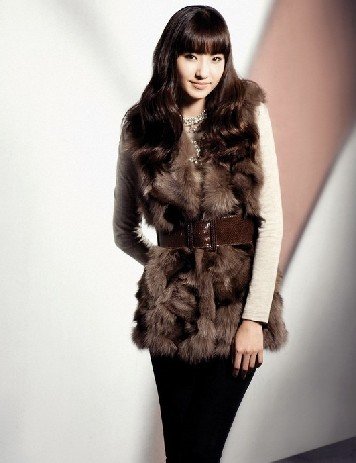 韩国芭比娃娃韩彩英秋冬服装写真展露自我