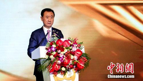 福布斯富豪榜:王健林再超李嘉诚成华人首富
