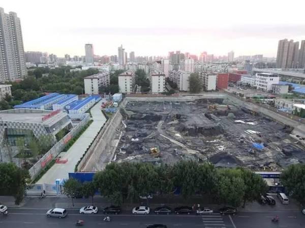 中新社记者调查：疯涨的郑州楼市与荒芜的城中村