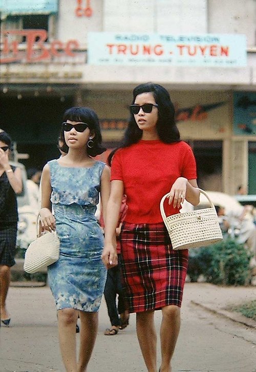 美杂志街拍60年代越南美女