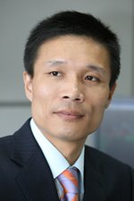 银河证券基金研究中心胡立峰简介