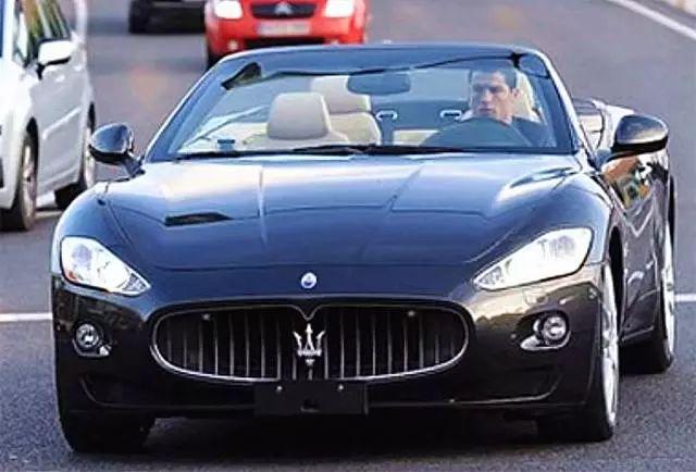 C罗的私人豪车收藏