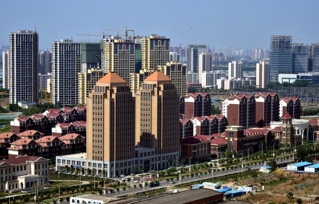 研究称35个大中城市住房估值过高 深圳风险突出