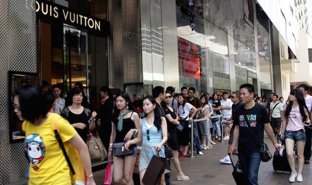 港岛观察丨没了自由行香港零售业怎么办？