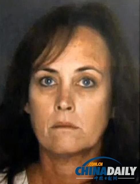 <em>美国</em>一<em>女</em>会计7年用<em>文胸</em>盗学生午餐费三百万美