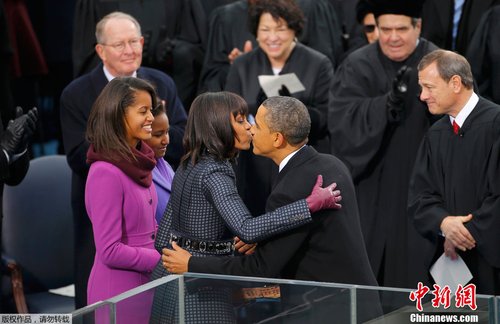 美国总统奥巴马举行公开宣誓就职仪式