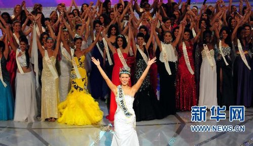 世界小姐总决赛三亚落幕 美国小姐折桂