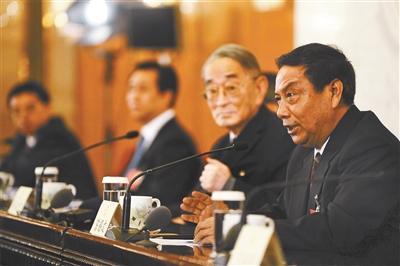 ũ��ĸ�֮�����������ӣ�ũ����Ļ����󱻿��