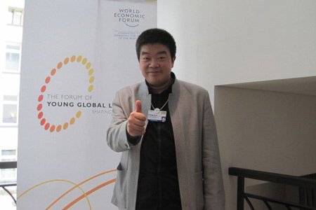 冯军:微博可能改变世界 年轻人应关注实用英语