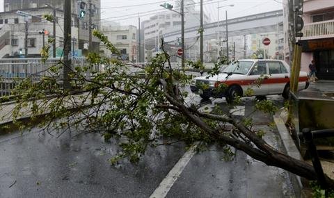 超强台风将抵达日本关东 多地民众与中秋月无