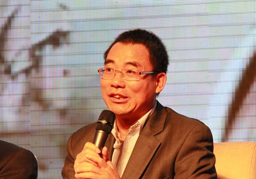 图文:搜房网公司董事长<em>莫天全</em>_财经_腾讯网